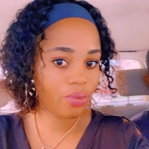 Meet your Posher, Anitta